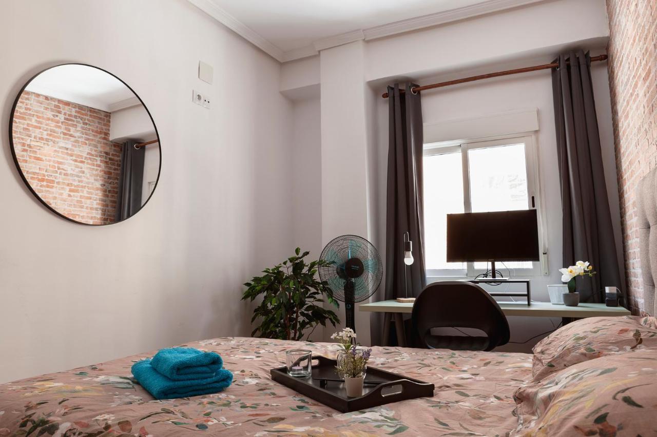 Luxury Artistic Digital Nomad 2 Bedroom W/Terrace 瓦伦西亚 外观 照片